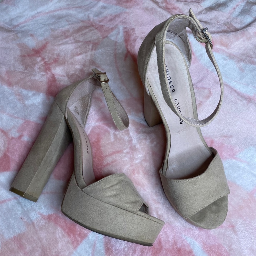 Worn twice Chinese Laundry nude pumps
